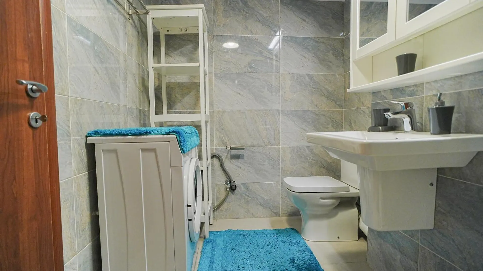 Apartament Hideaway Near Parliament Building Bukareszt